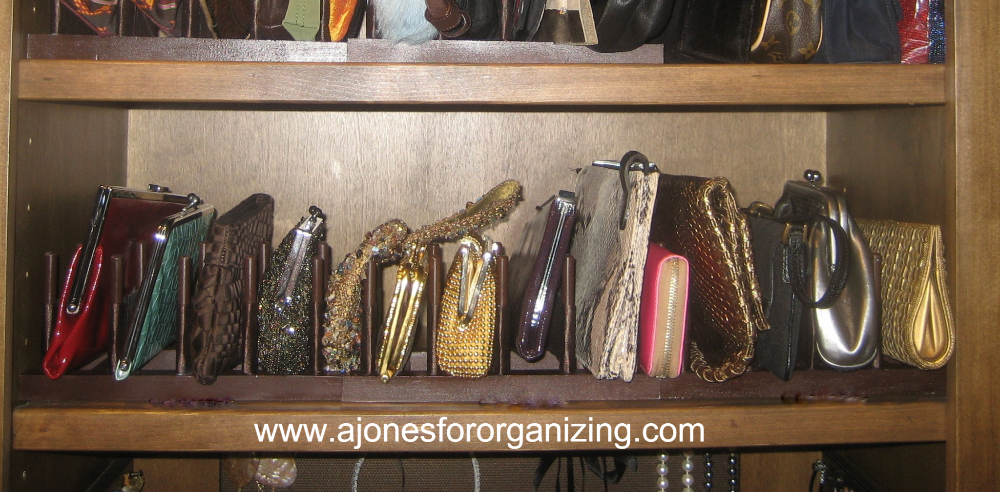 A Jones For Organizing purse racks 1